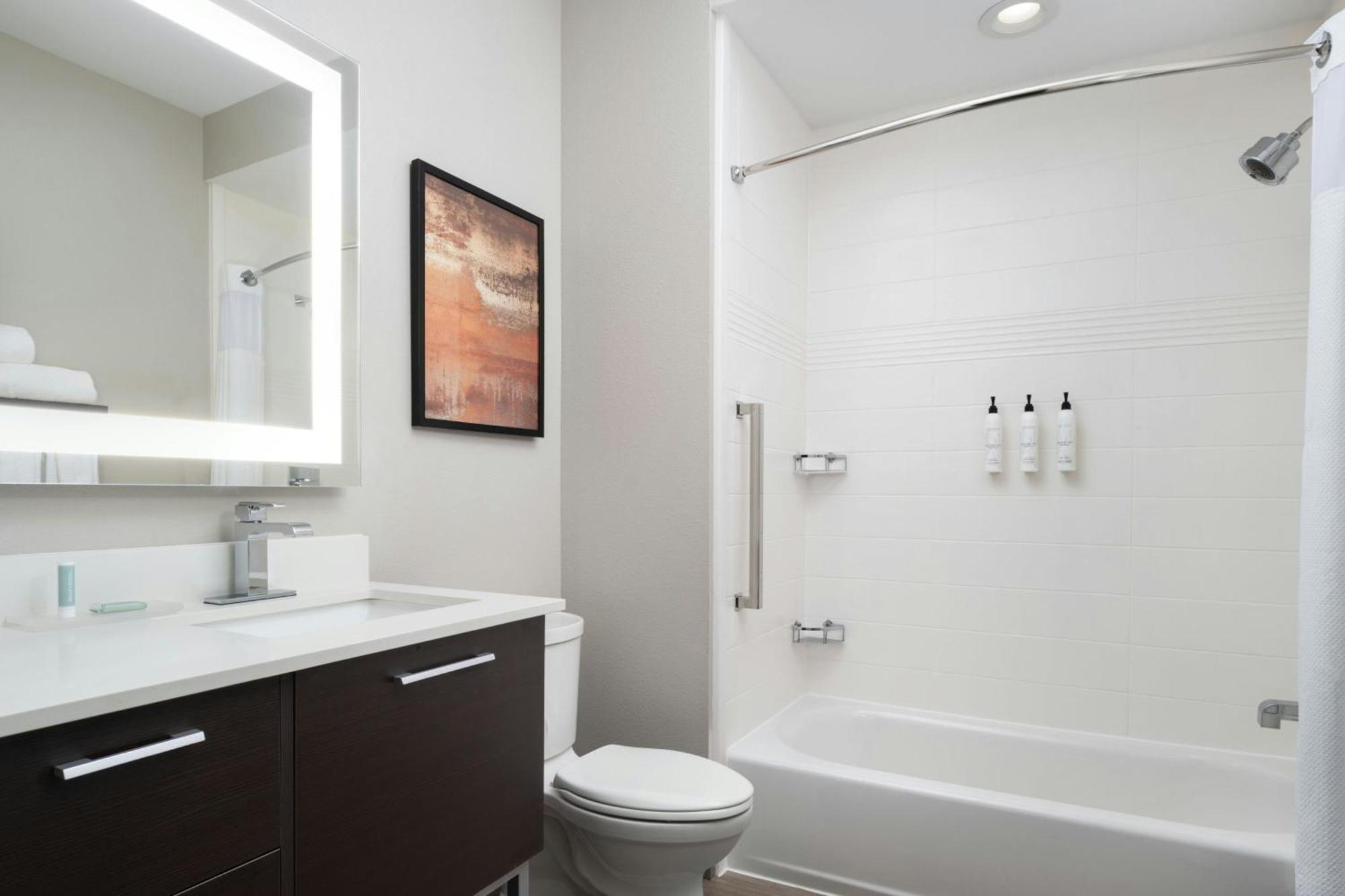 Towneplace Suites By Marriott Houston Hobby Airport المظهر الخارجي الصورة
