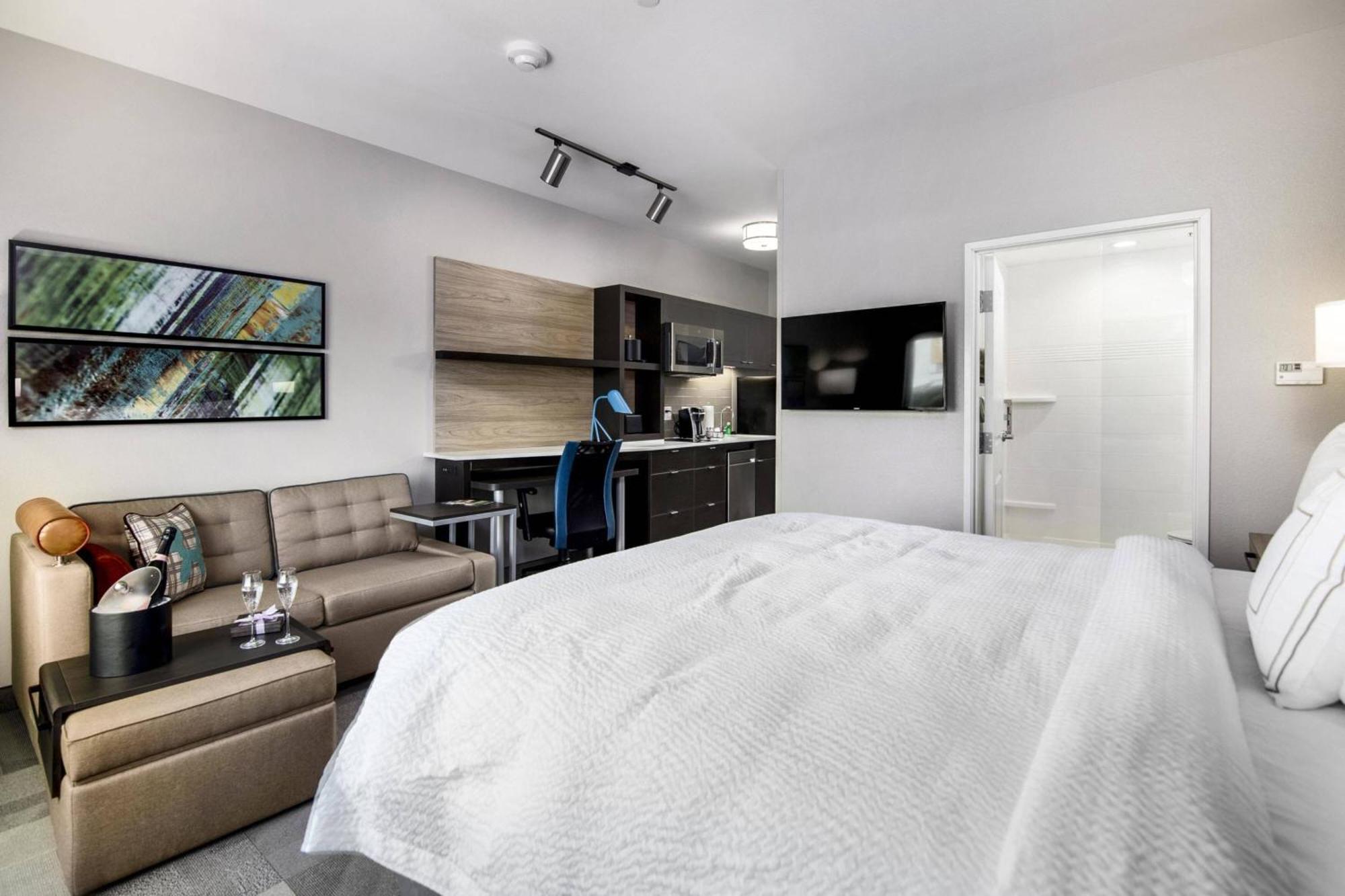 Towneplace Suites By Marriott Houston Hobby Airport المظهر الخارجي الصورة