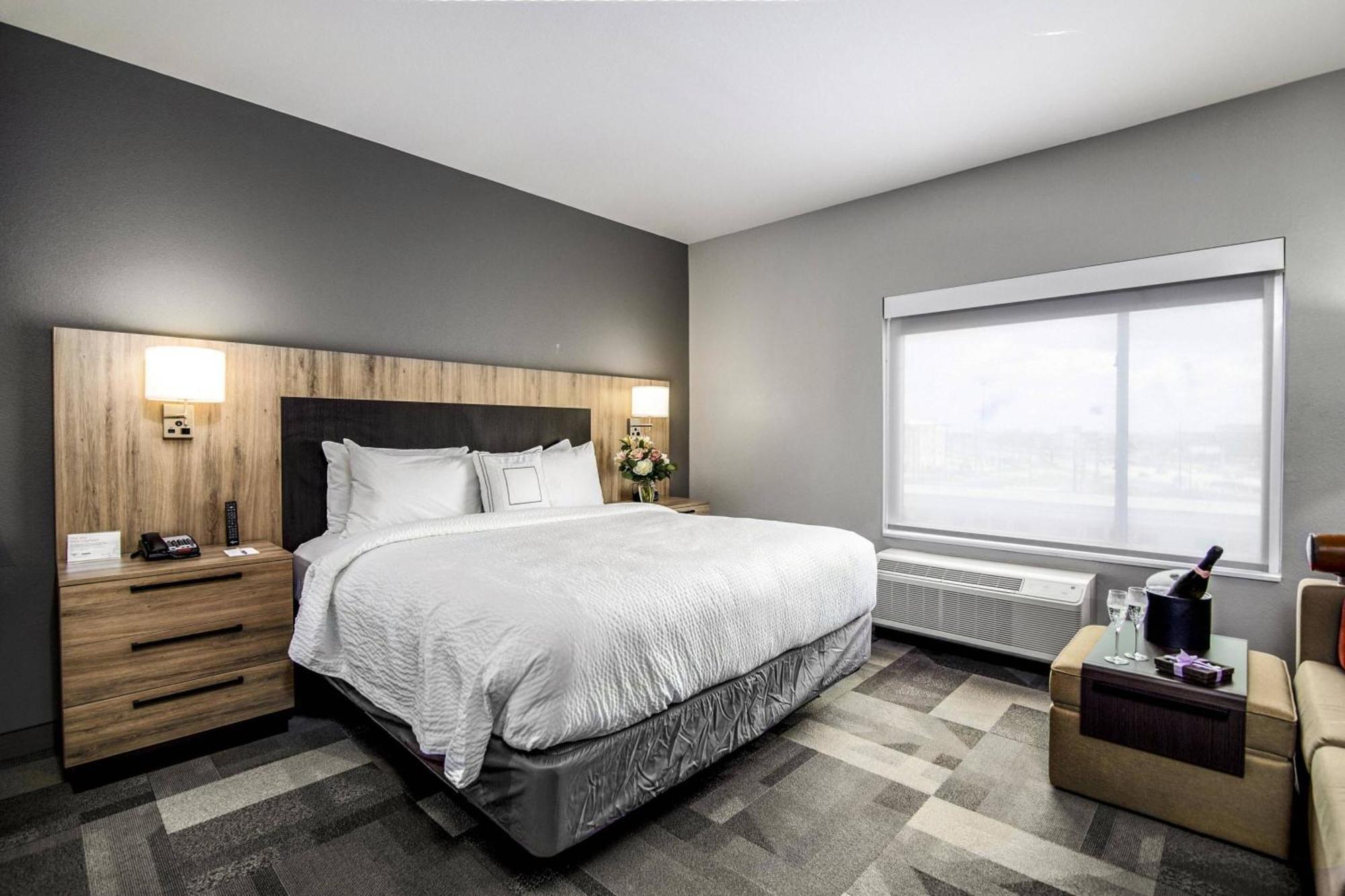 Towneplace Suites By Marriott Houston Hobby Airport المظهر الخارجي الصورة