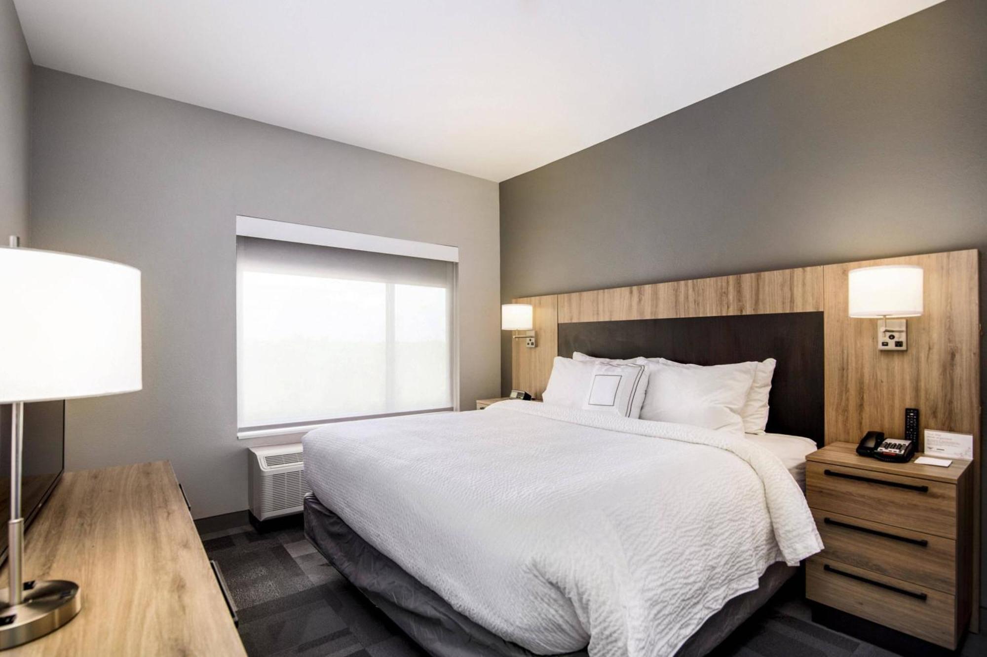 Towneplace Suites By Marriott Houston Hobby Airport المظهر الخارجي الصورة