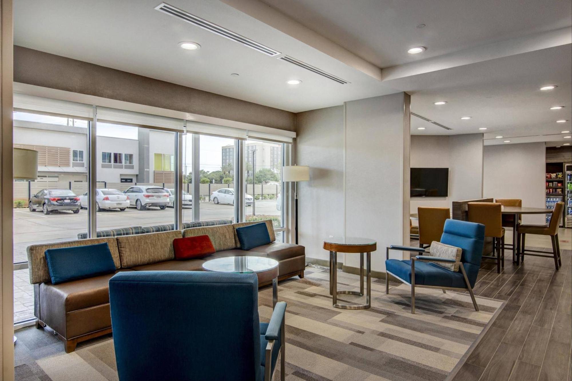 Towneplace Suites By Marriott Houston Hobby Airport المظهر الخارجي الصورة